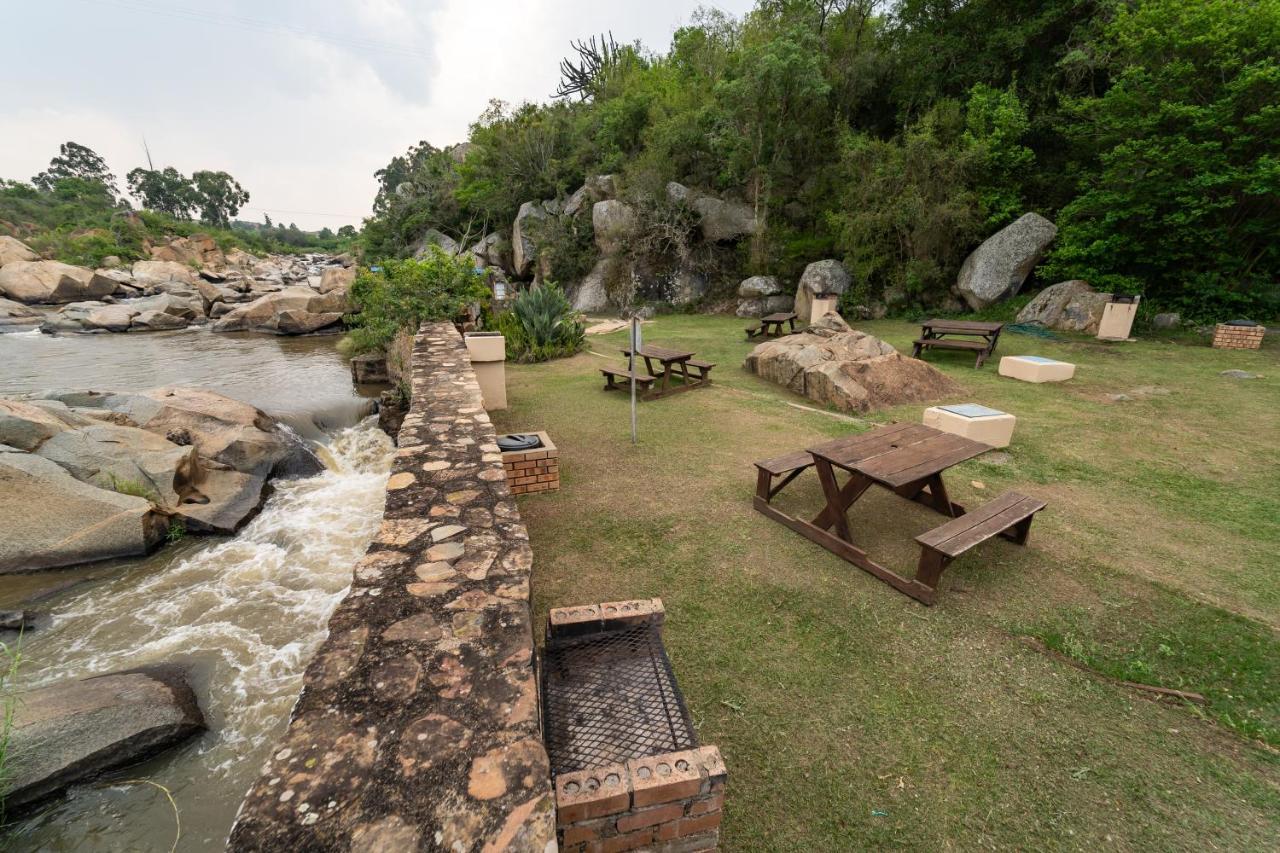 Gooderson Natal Spa Hot Springs Resort Paulpietersburg Экстерьер фото